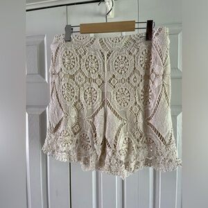 Adiva  cream crochet shorts